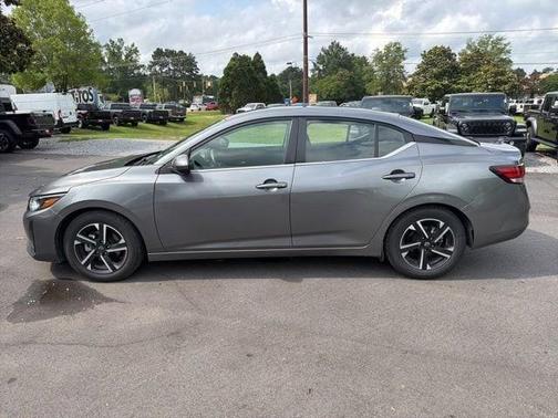 Gun Metallic 2024 Nissan Sentra SV