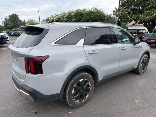 Wolf Gray 2024 Kia Sorento S