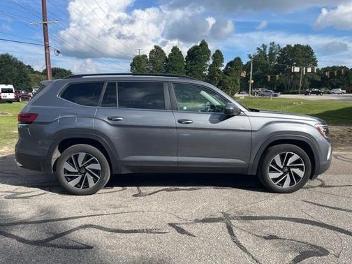 2024 Volkswagen Atlas 2.0T SE