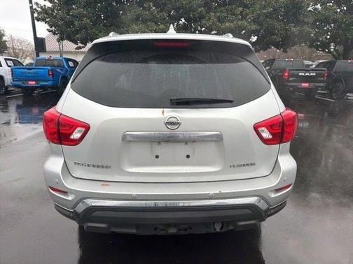 2020 Nissan Pathfinder Platinum