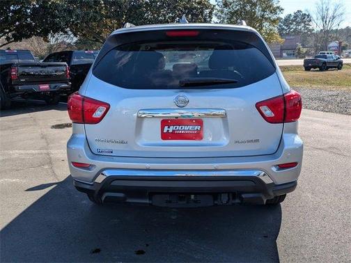 2020 Nissan Pathfinder Platinum