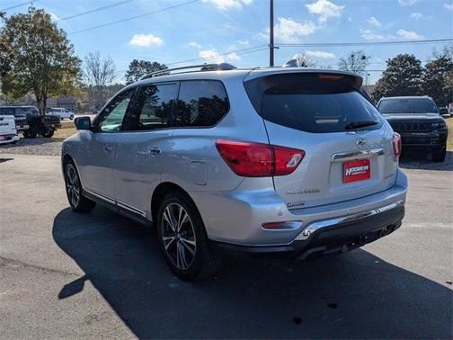 2020 Nissan Pathfinder Platinum