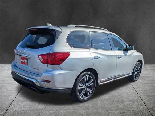 2020 Nissan Pathfinder Platinum