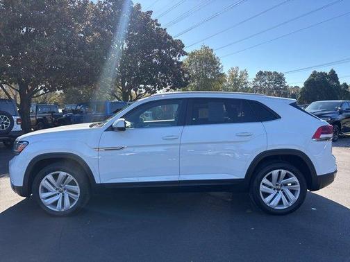 2022 Volkswagen Atlas Cross Sport 3.6L V6 SE w/Technology