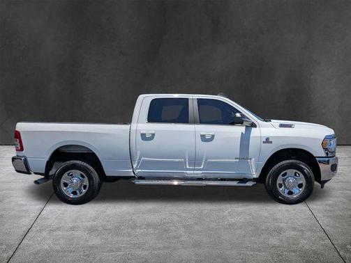 Bright White Clearcoat 2020 RAM 2500 Big Horn