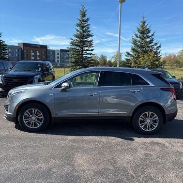 2022 Cadillac XT5 Premium Luxury
