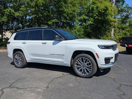 Bright White Clearcoat 2023 Jeep Grand Cherokee L Summit