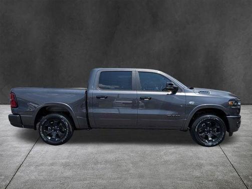 Crystal Metallic 2026 RAM 1500 Big Horn/Lone Star