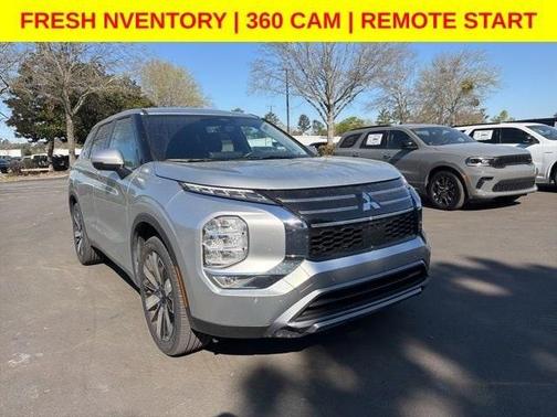 2025 Mitsubishi Outlander SE