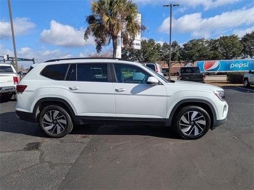 2024 Volkswagen Atlas 2.0T SE