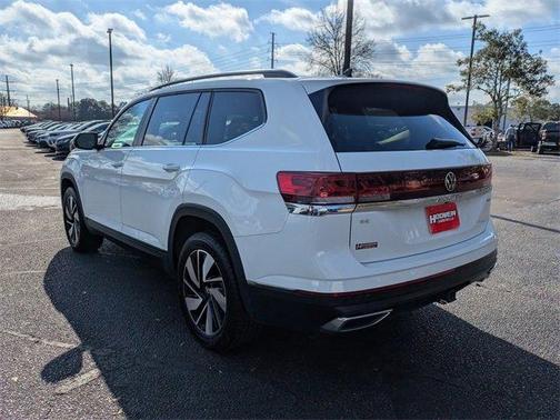 2024 Volkswagen Atlas 2.0T SE
