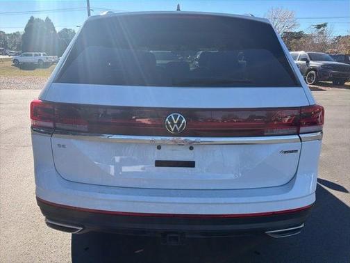 2024 Volkswagen Atlas 2.0T SE