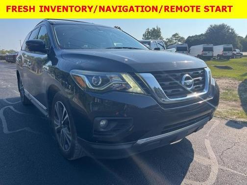 2017 Nissan Pathfinder Platinum