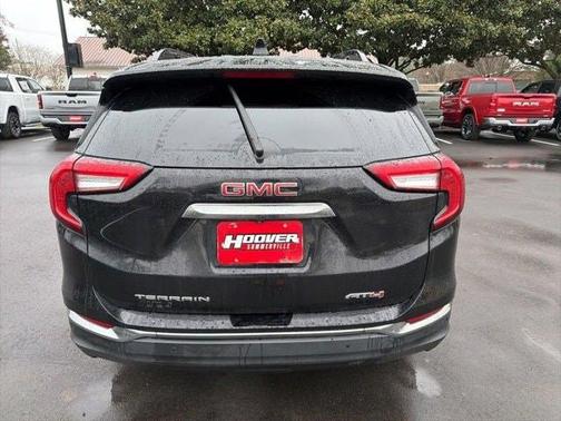 2022 GMC Terrain AT4