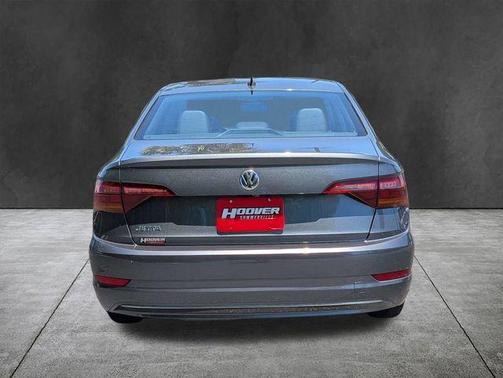 Platinum Gray Metallic 2019 Volkswagen Jetta 1.4T SE