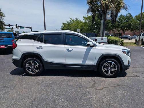 Summit White 2018 GMC Terrain SLT