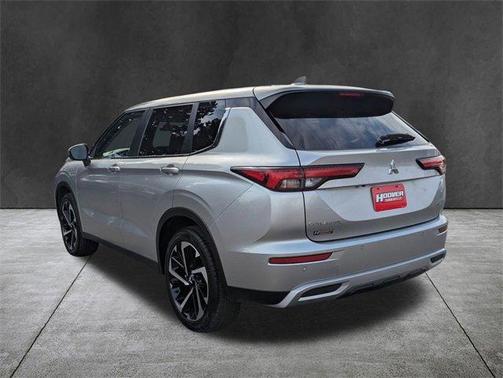 2024 Mitsubishi Outlander SE Black Edition