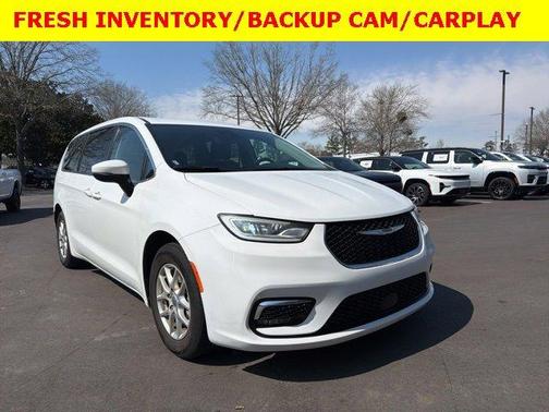 2023 Chrysler Pacifica Touring-L