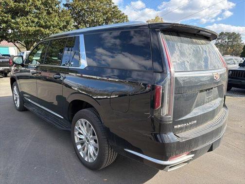 2023 Cadillac Escalade ESV Premium Luxury
