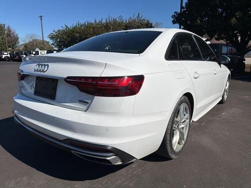 2024 Audi A4 45 S line quattro Premium