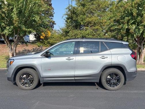 2023 GMC Terrain AT4