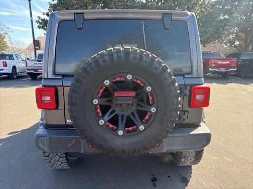 2020 Jeep Wrangler Unlimited Sahara Altitude