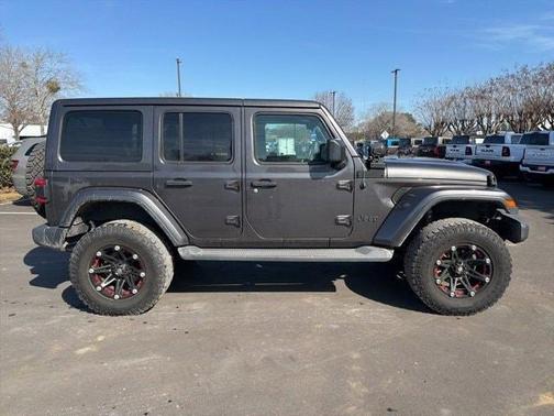 2020 Jeep Wrangler Unlimited Sahara Altitude