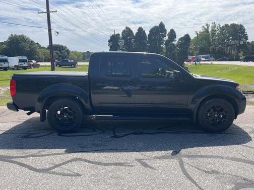2021 Nissan Frontier SV