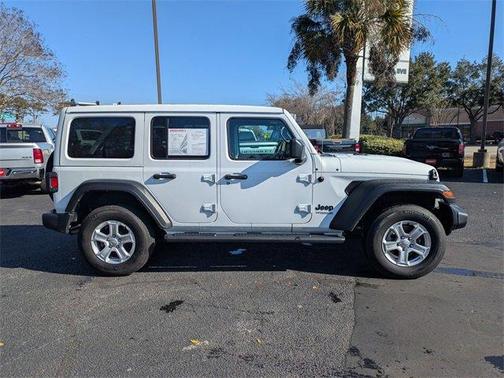 2022 Jeep Wrangler Unlimited Sport