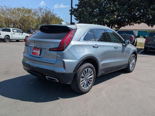 Silver Metallic 2025 Cadillac XT4 Premium Luxury