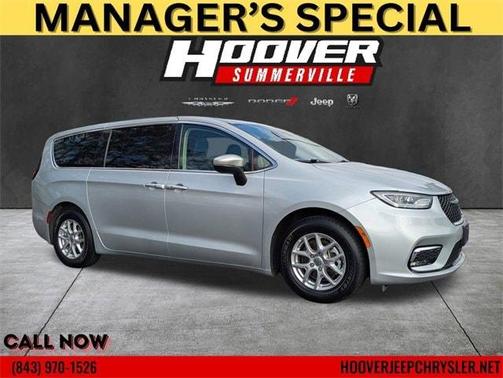 2023 Chrysler Pacifica Touring-L