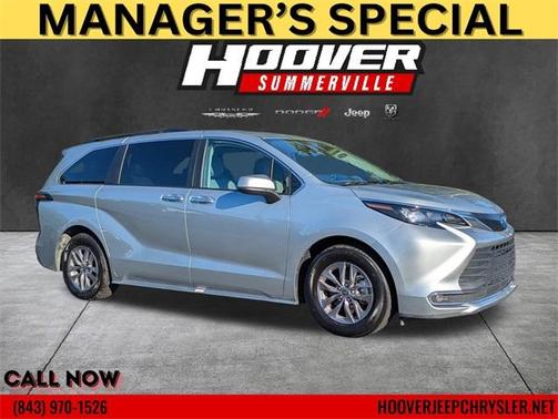 2024 Toyota Sienna XLE