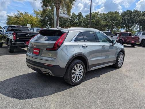 2023 Cadillac XT4 Premium Luxury