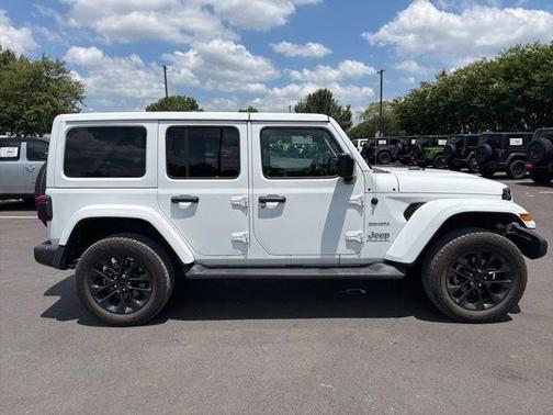 Bright White Clearcoat 2023 Jeep Wrangler 4xe Sahara