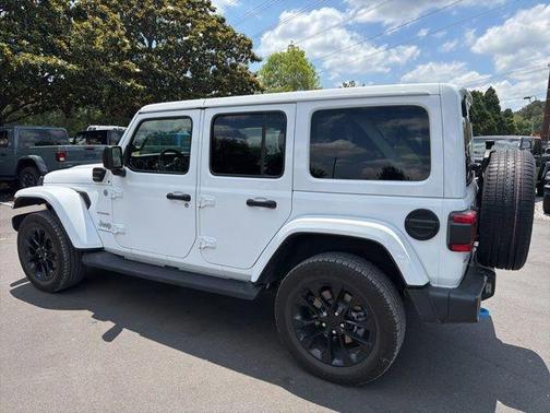 Bright White Clearcoat 2023 Jeep Wrangler 4xe Sahara