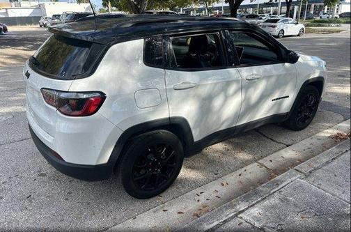 2022 Jeep Compass Altitude