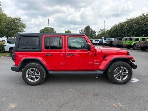 Firecracker Red Clearcoat 2022 Jeep Wrangler Unlimited Sahara