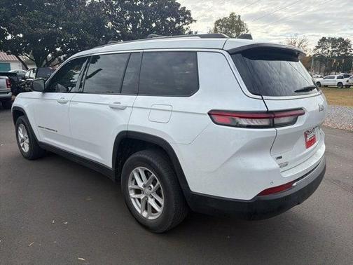 2022 Jeep Grand Cherokee L Laredo