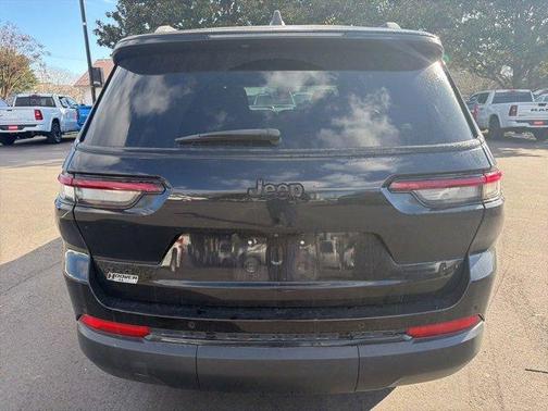 2024 Jeep Grand Cherokee L Laredo