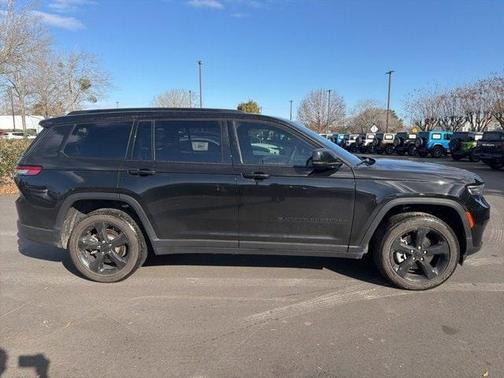 2024 Jeep Grand Cherokee L Laredo