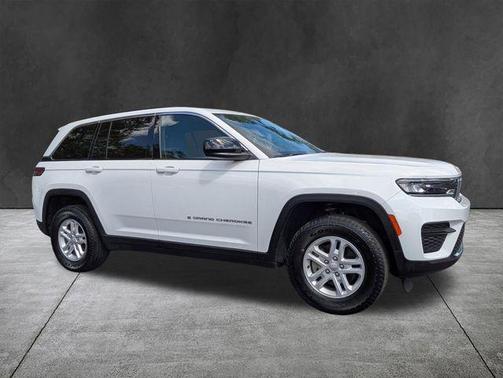 2024 Jeep Grand Cherokee Laredo