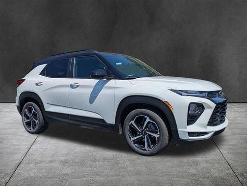 Summit White 2023 Chevrolet Trailblazer RS