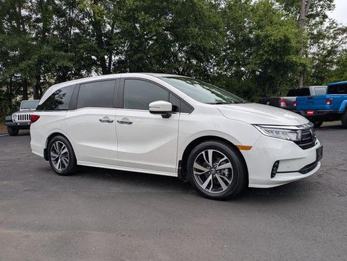 Platinum White Pearl 2024 Honda Odyssey Touring