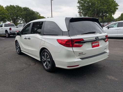 Platinum White Pearl 2024 Honda Odyssey Touring