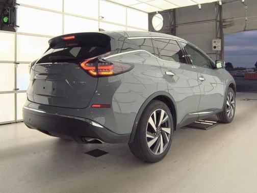 2023 Nissan Murano SL