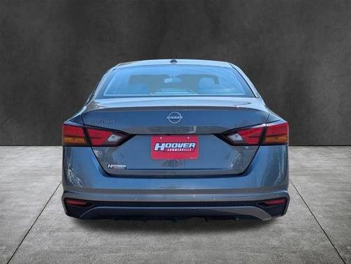 Gun Metallic 2025 Nissan Altima SV