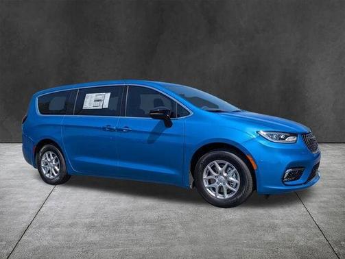 Hydro Blue Pearlcoat 2026 Chrysler Pacifica Select