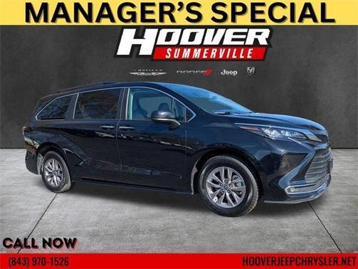 2024 Toyota Sienna XLE