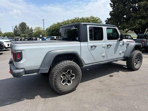 Silver Zynith Clearcoat 2022 Jeep Gladiator Rubicon