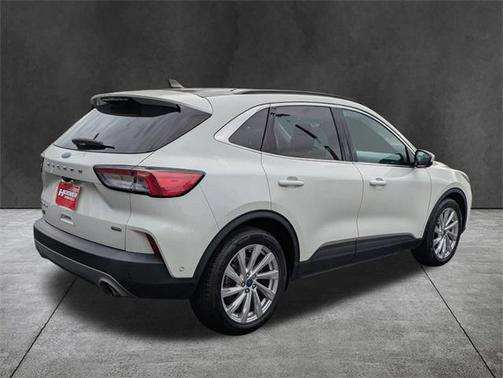 2021 Ford Escape Titanium Hybrid